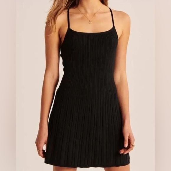 Abercrombie & Fitch Dresses & Skirts - Abercrombie & Fitch Elevated Ribbed Knit Crossback Pleated Mini Dress Size Med